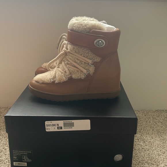 COACH Women’s Monroe shearling Boot size 7 - Picture 3 of 9